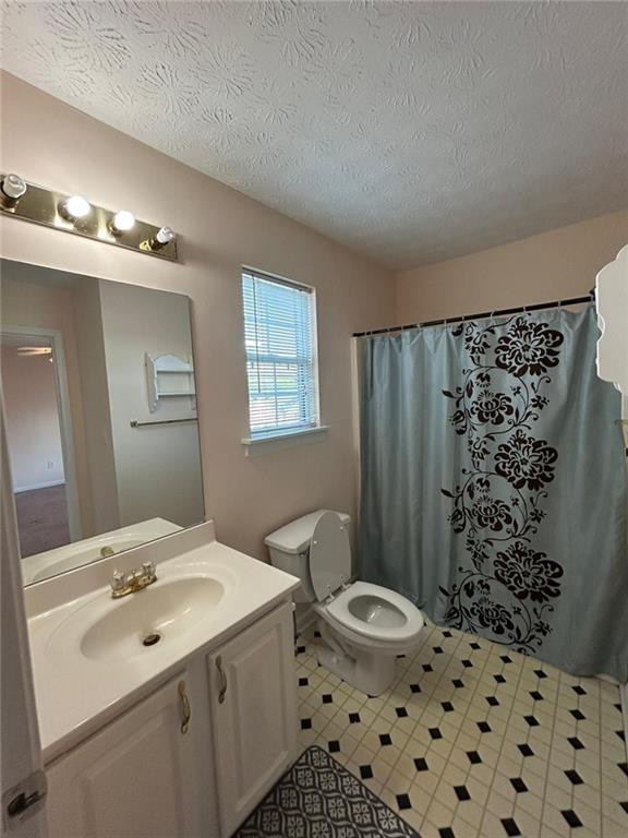 Building Photo - 5335 Lakebrooke Run