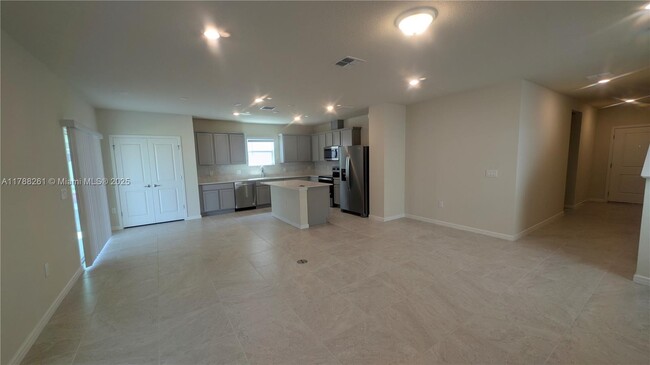 Building Photo - 2031 Alluring Ln