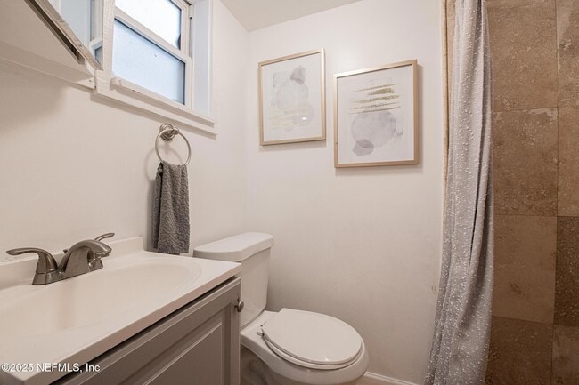 Building Photo - 4 20th Ave S