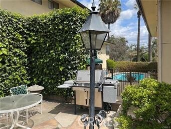 Building Photo - 945 S Orange Grove Blvd