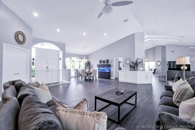 Building Photo - 1350 Longlea Terrace