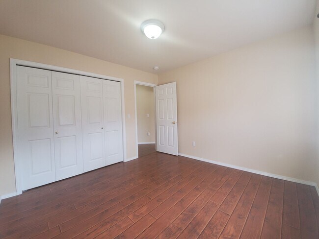 Building Photo - 2421 S Arthur Ct