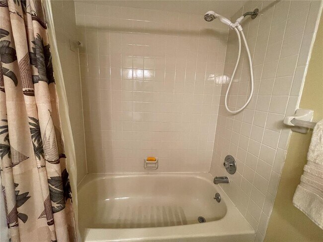 Building Photo - 3600 Bal Harbor Blvd