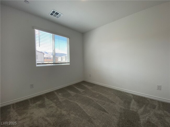 Building Photo - 6148 Foxes Dl St