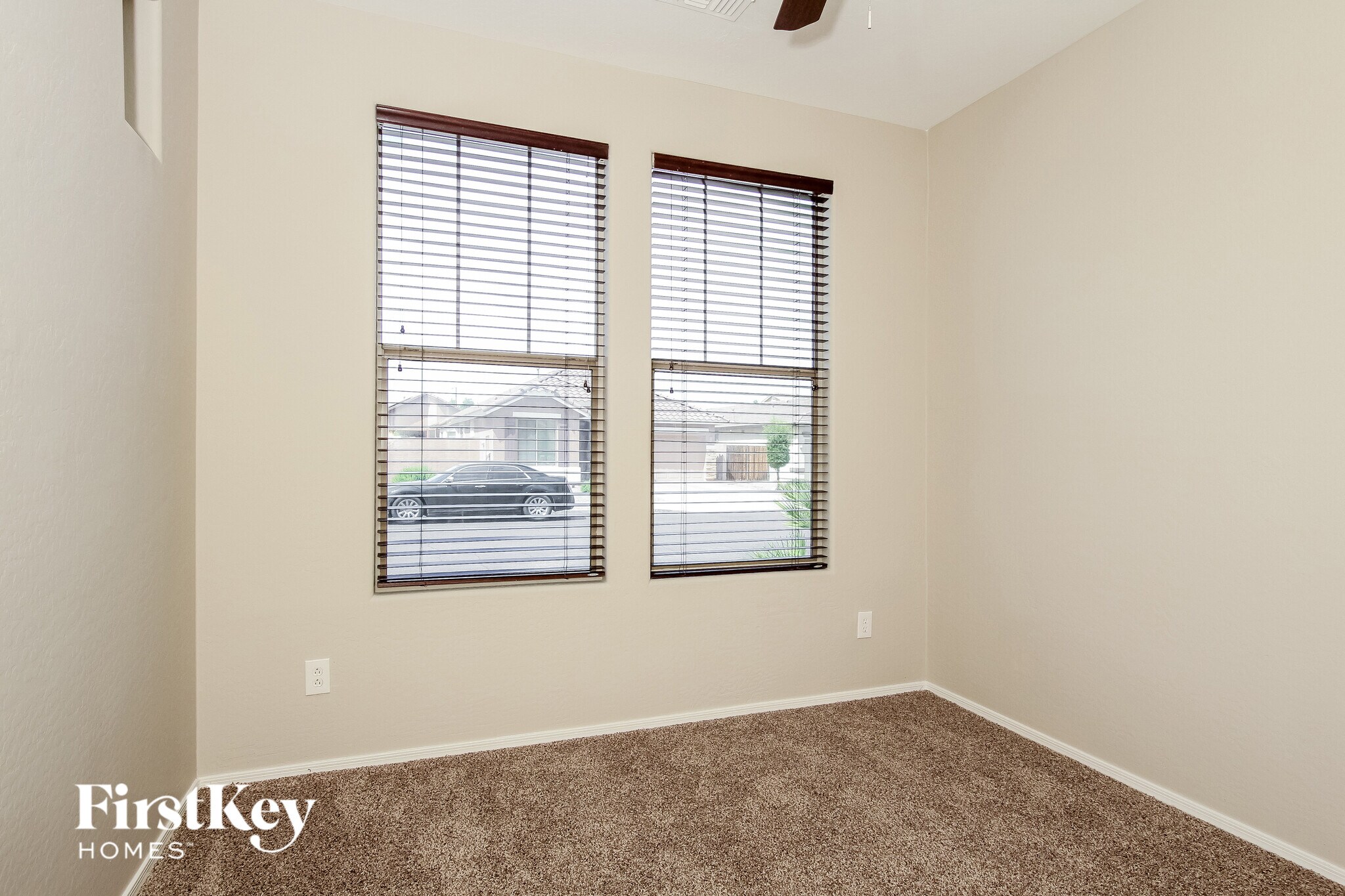 Building Photo - 15247 W Edgemont Ave