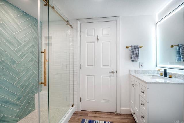 Building Photo - 7509 Ave