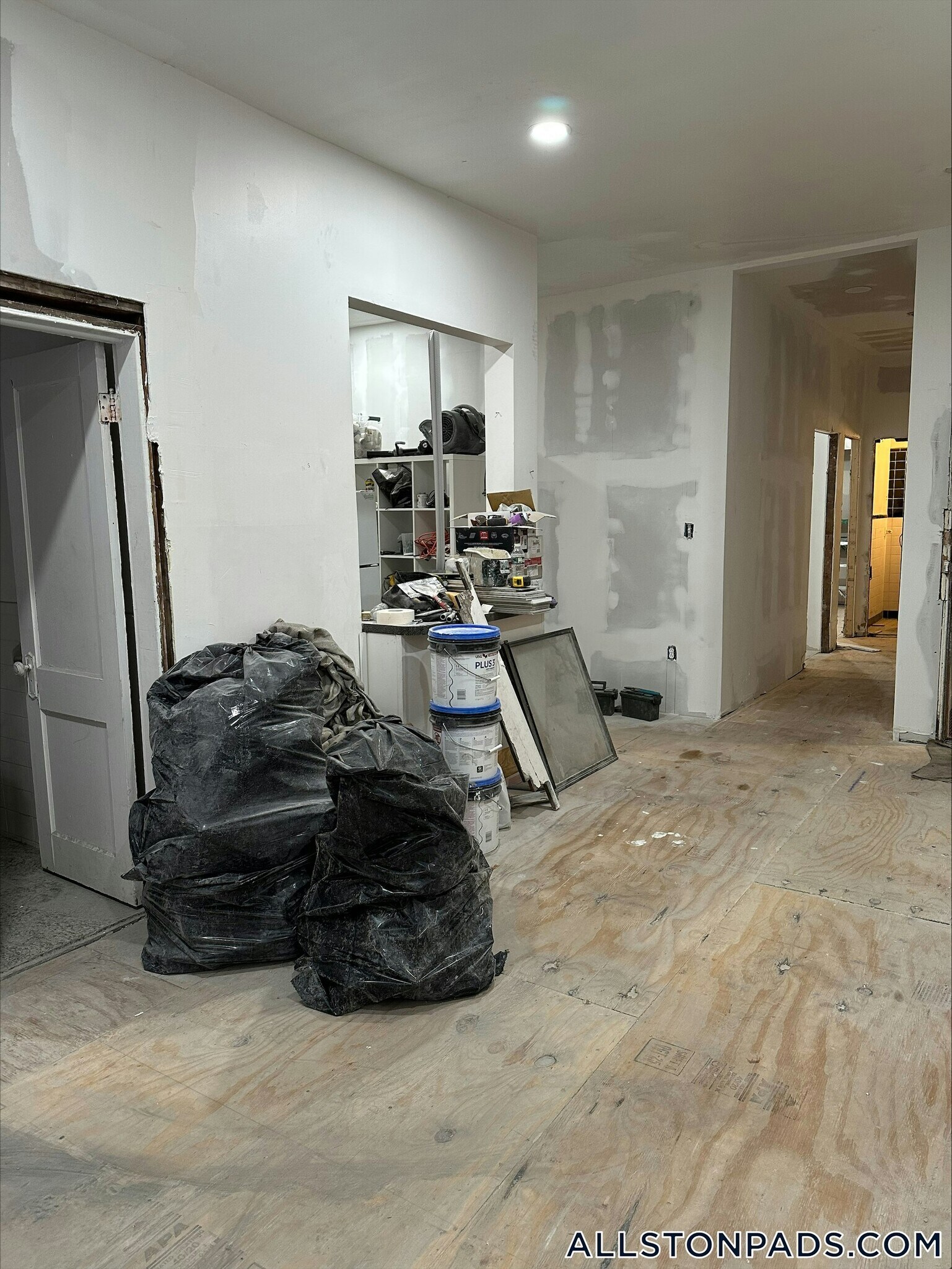 Building Photo - 1254 Commonwealth Ave