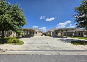 Building Photo - 5804 Nightingale Ave