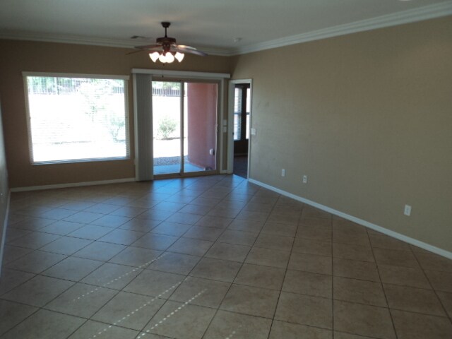 Building Photo - 1348 Beehive Ln