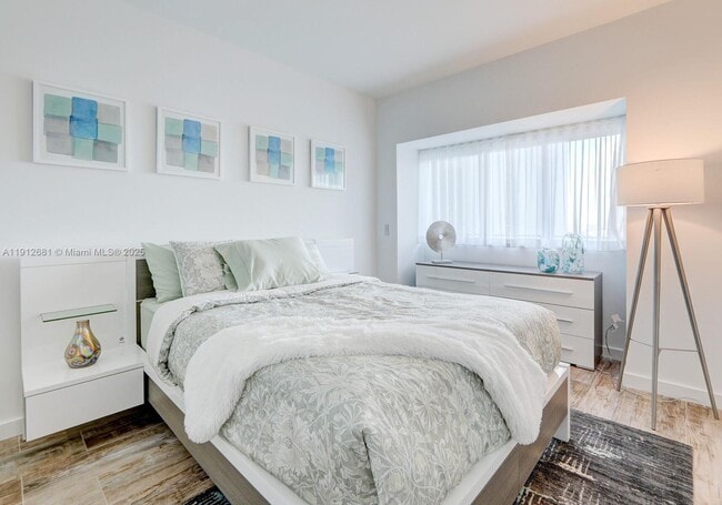 Building Photo - 650 NE 32nd St