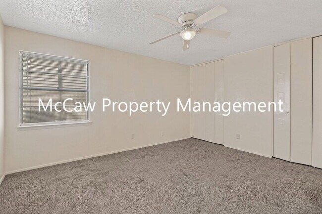 Building Photo - 12308 Knight Dr