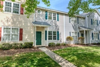 Building Photo - Renovated 2 bed 2.5 bath townhome in Holly Springs Arbor Creek community.