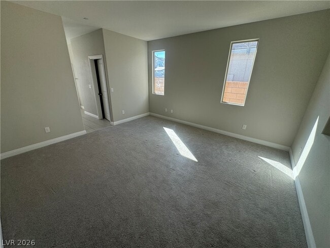 Building Photo - 1051 E Sunset Rd