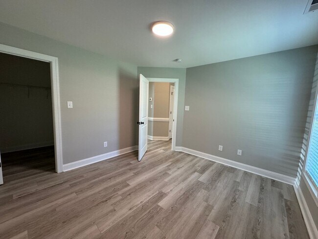 Building Photo - Introducing Your Dream Home in Nash County's Tar River Reservoir Area!