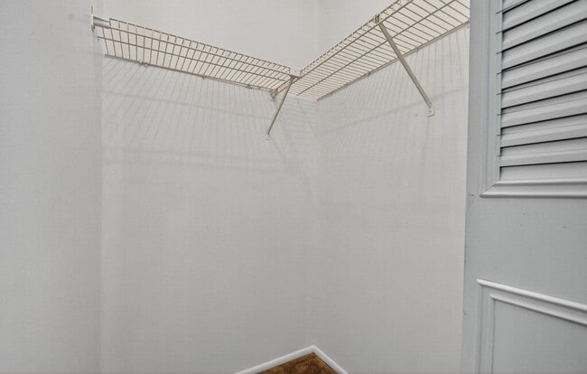 Building Photo - 270 Beaver Dam Ct