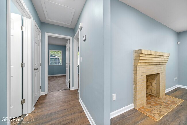 Building Photo - 1247 Cherokee Ave