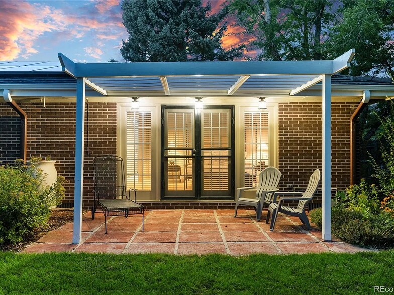 Building Photo - 9156 E Stanford Pl