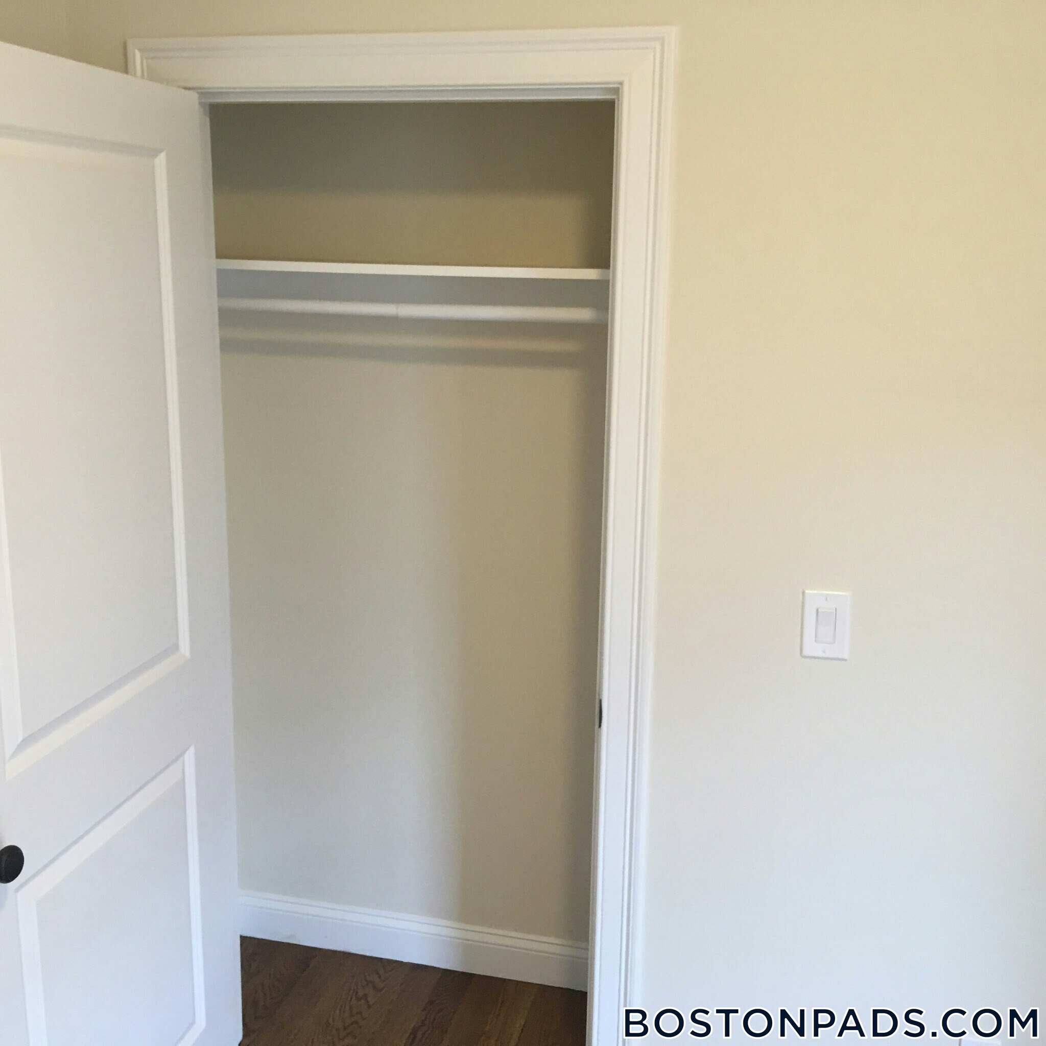 Building Photo - 2747 Washington St