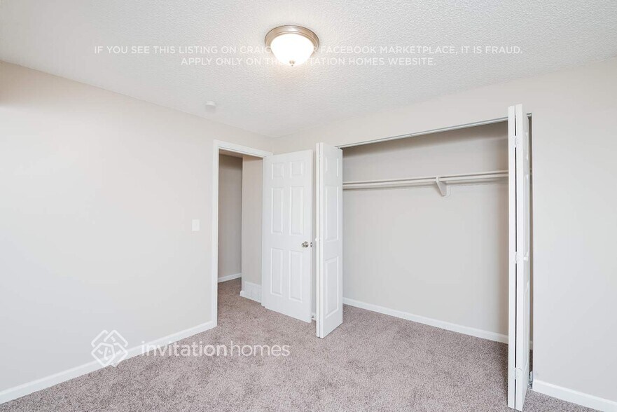 Building Photo - 10439 Iris Way