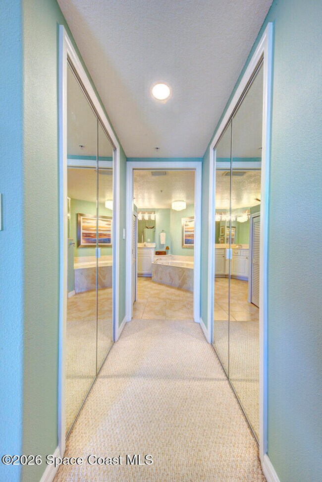 Building Photo - 8903 Laguna Ln