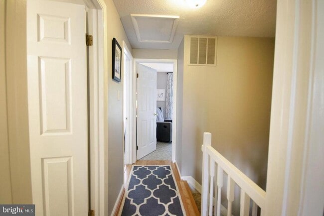 Building Photo - 7706 Havenside Terrace