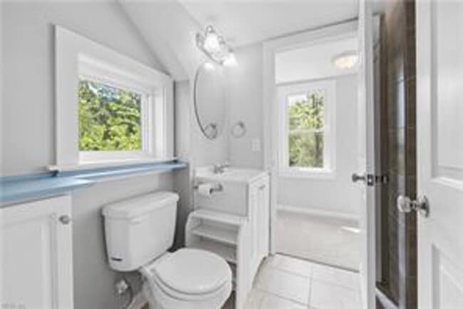 Building Photo - Check out this beautiful Cape Cod in the heart of Bayview!