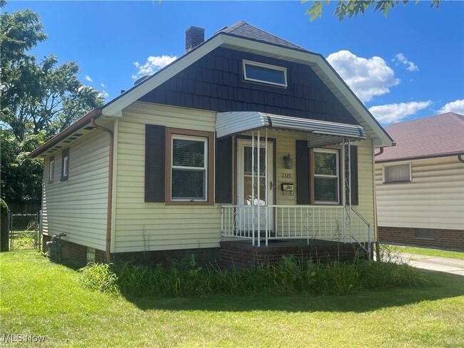 Building Photo - 7115 Ridgewood Ave