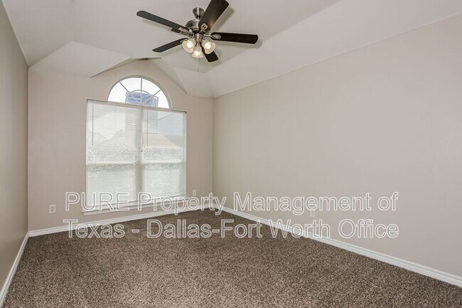 Building Photo - 4000 Cottage Park Ct
