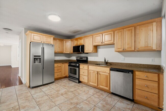 Building Photo - 93 Kilsyth Rd