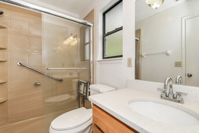 Building Photo - 1664 Tall Timber Dr