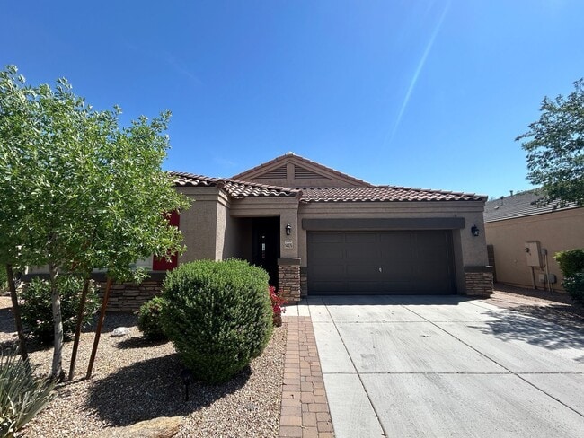 Building Photo - 14825 N 171st Dr