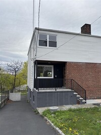 Building Photo - 31 Troy Ln