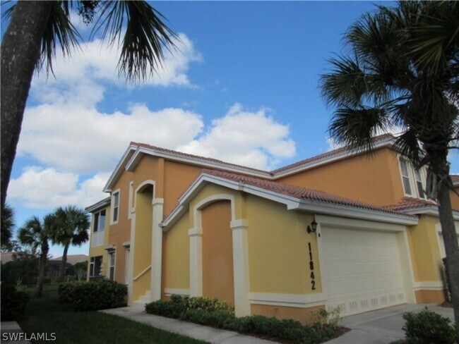 Building Photo - For Lease – Spacious 4-Bedroom Coach Home in Avalon Preserve