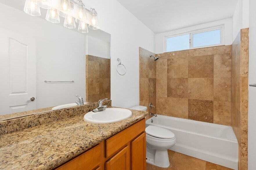 Building Photo - 1499 Broadway