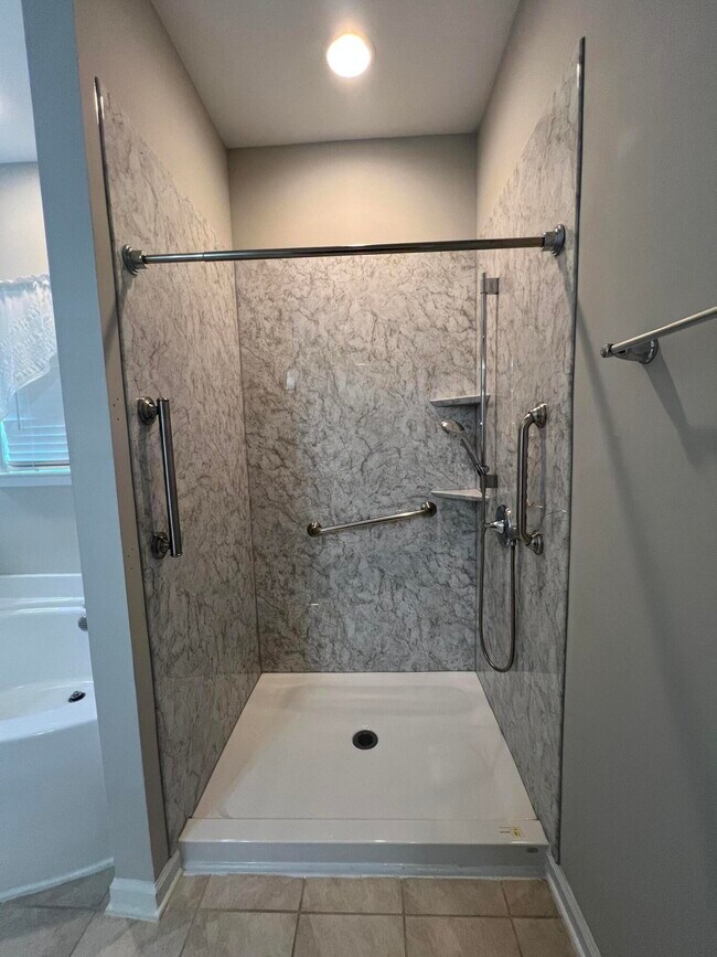 Building Photo - 3177 Mayflower Ln