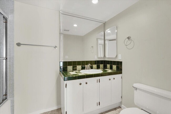 Building Photo - 3463 Monte Carlo Dr