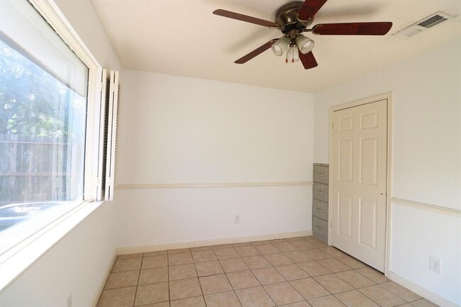 Building Photo - 16810 Red Gully Dr