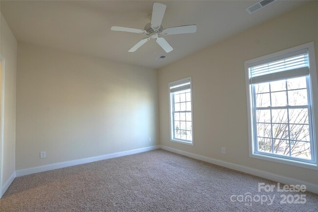 Building Photo - 6426 Hove Rd