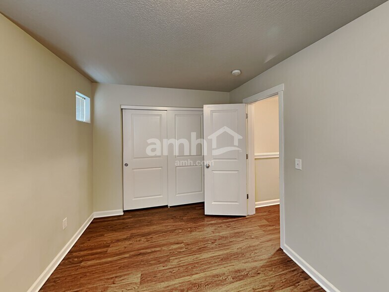 Building Photo - 1292 Alpine Lakes St SE