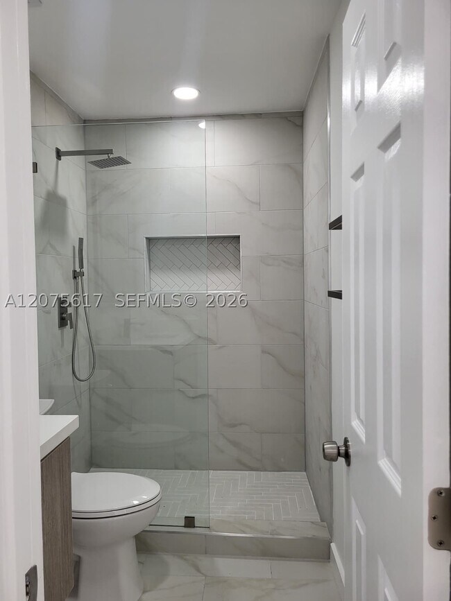Building Photo - 9226 SW 37th St