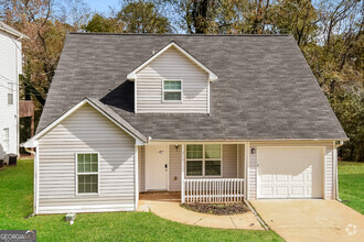 Building Photo - 211 Clydesdale Ln SE