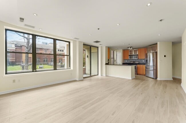 Building Photo - 24 Ave at Port Imperial