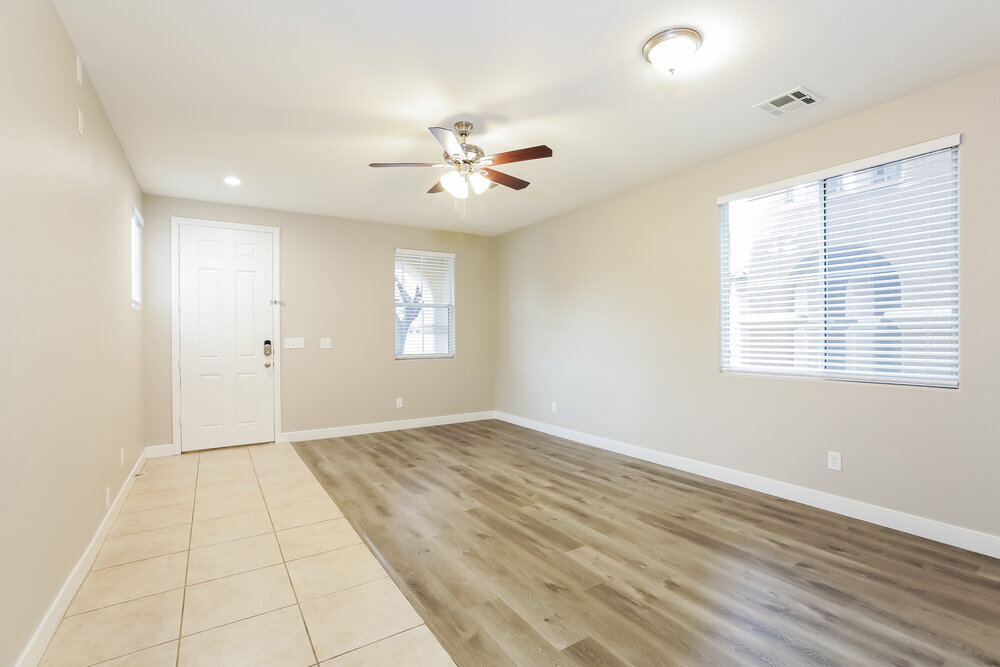 Building Photo - 7333 Caballo Range Ave