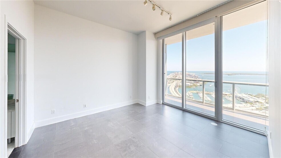 Building Photo - 888 Biscayne Blvd