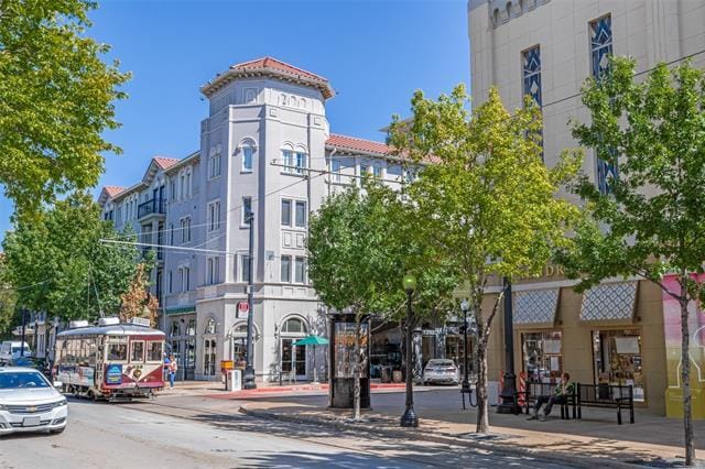 Building Photo - 2727 Hood St