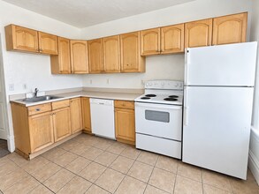 Building Photo - 246 N 200 E