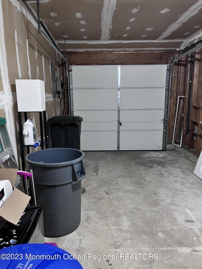 Building Photo - 37 Atlantis Terrace