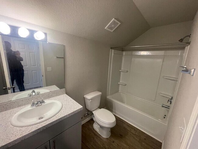 Building Photo - 14550 Breezy Orch Trail