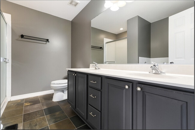 Building Photo - 2260 Hudson Cir