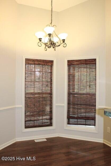 Building Photo - 929 Cardinal Pl